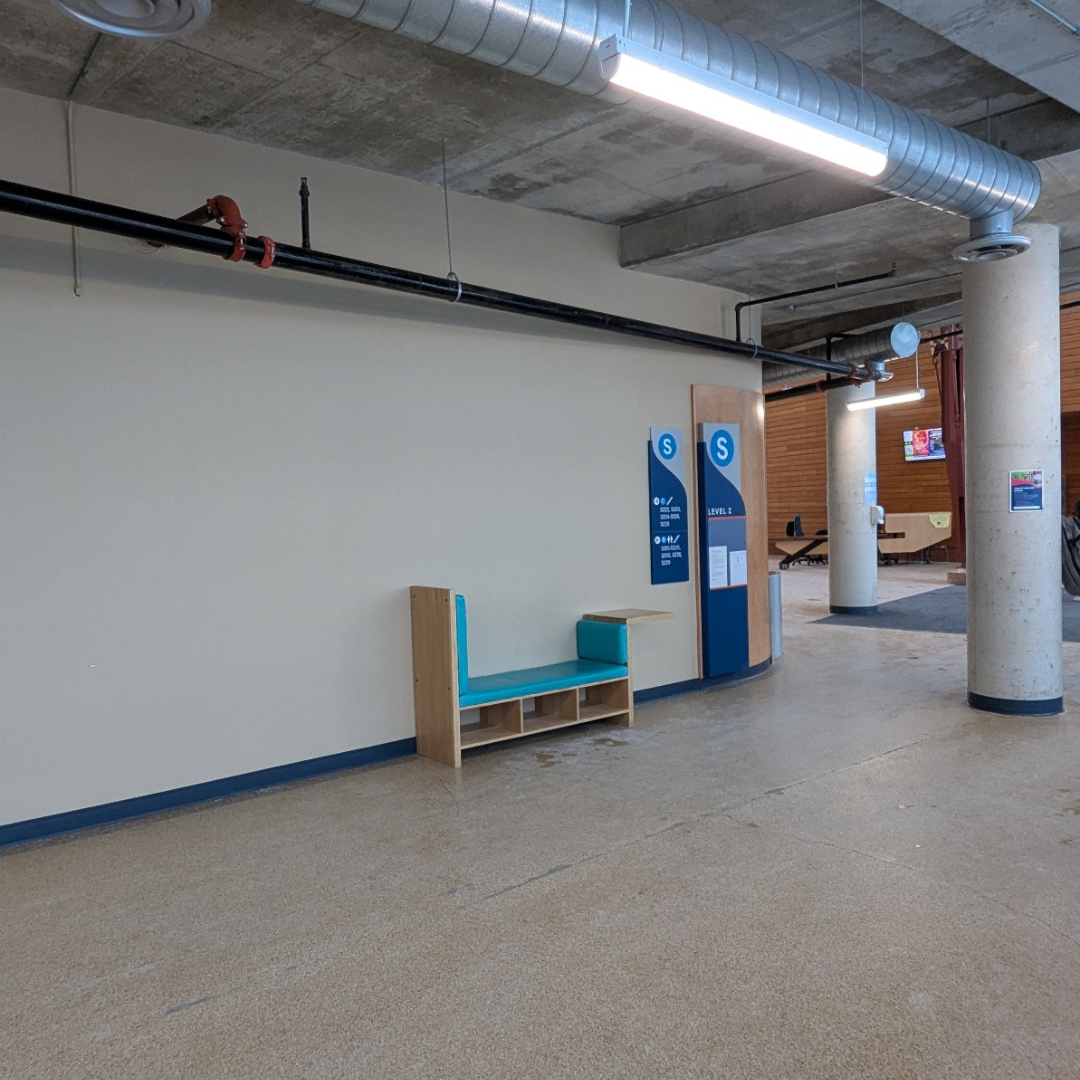 After recording in that hallway, I went to the entrance area of S-Wing, as it has that iconic, almost reminiscent game music. While this recording didn’t capture it exactly, it still recorded the atmosphere of people going around there.<br><audio controls src='audio/Swing_01.mp3'></audio>